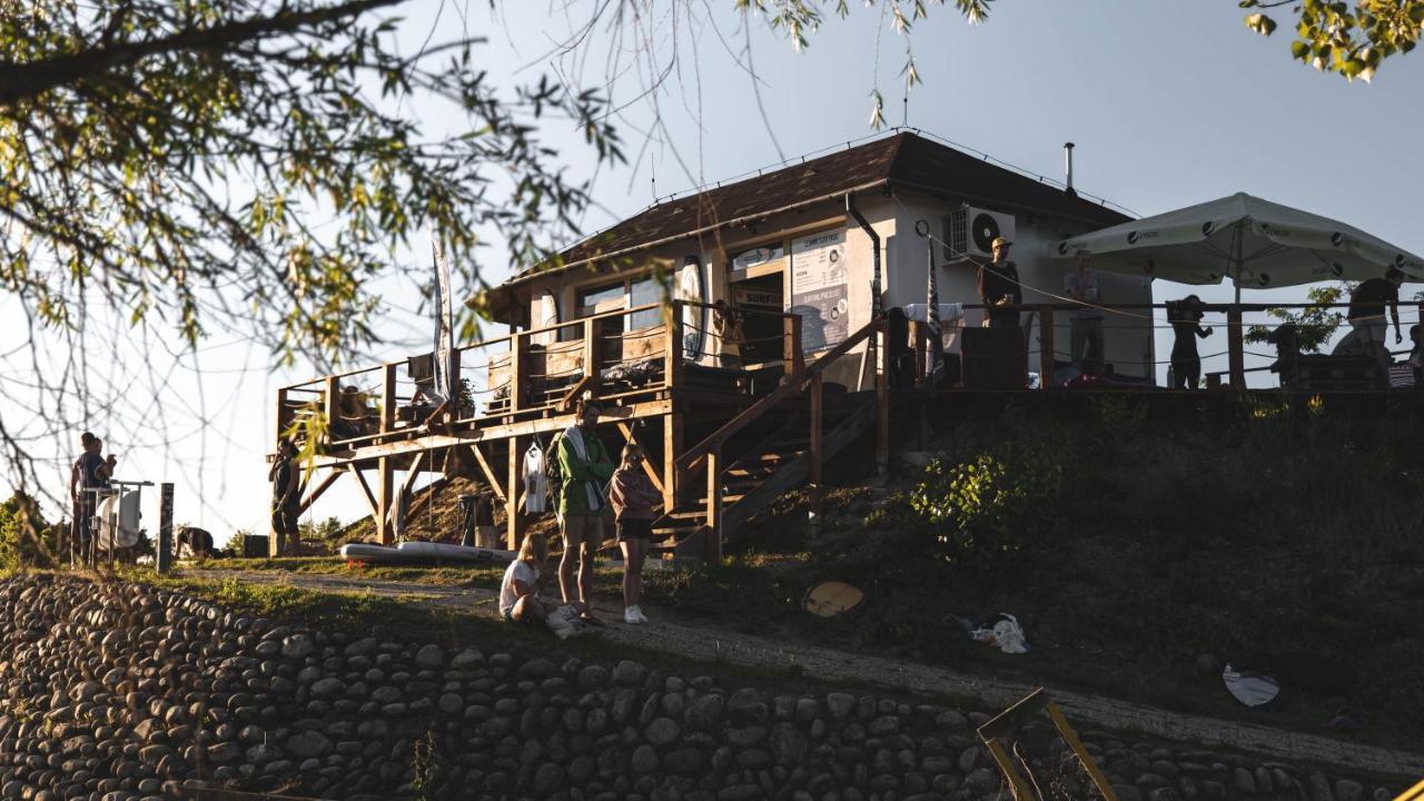 ברטיסלאבה Hotel And Park Divoka Voda מראה חיצוני תמונה